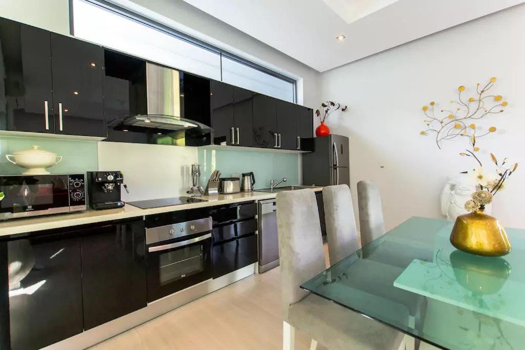 Magnificent 2Br Villa Isawan With Salt Pool Ban Saiyuan Bagian luar foto